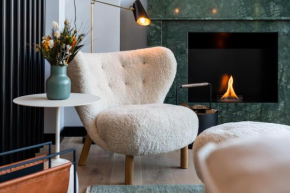 Black F Tower - Serviced Apartments